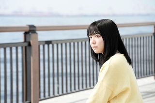 映画「モネ　時の海を渡った絵」ヒロインの上白石萌音さん（©２０２７　ＴＯＥＩ）　