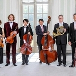 幣隆太朗（右から４人目）ら「ルートヴィヒ・チェンバー・プレイヤーズ・シュトゥットガルト」メンバー