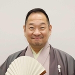 「三人会は一人１席ずつなので緊張感がある」と語る桂かい枝＝神戸新聞社
