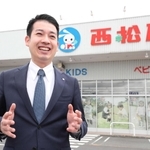「便利に、気軽に買い物できる店づくりを追求している」と話す大村浩一社長＝姫路市花田町上原田（撮影・辰巳直之）