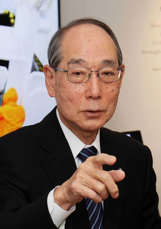 社長就任時を振り返る古野幸男氏。「会社全体の最適化を求めるやり方が自分の性格に合っているんです」（撮影・三浦拓也）