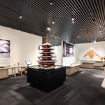 さまざまな大工道具が並ぶ竹中大工道具館。伝統建築の歴史や技を学ぶことができる＝神戸市中央区熊内町７（同館提供）