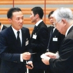 大病を克服し業務に復帰した頃の藤尾益雄氏（いずれも神明ホールディングス提供）