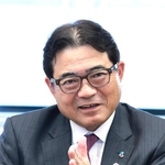 神戸空港の将来像について語る関西エアポートの山谷佳之社長＝大阪府泉佐野市（撮影・笠原次郎） 