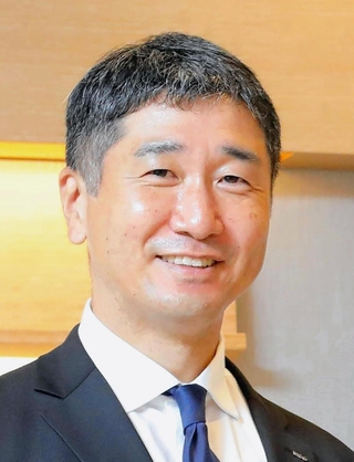 エム・シーシー食品３代目の社長に就任した水垣佳彦氏（同社提供）