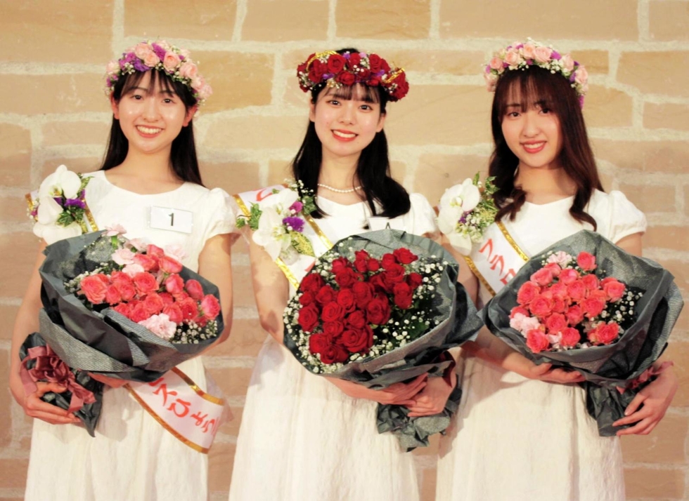 フラワープリンセスひょうご」に西宮の井立田さんら3人 兵庫の魅力、花