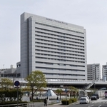 ホテルクラウンパレス神戸＝神戸市中央区東川崎町１
