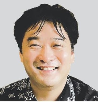 小代薫氏