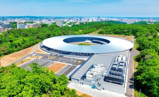 ４月に本格稼働した次世代放射光施設「ナノテラス」（量子科学技術研究開発機構提供）