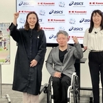 川崎重工業とアシックス合同の座談会に登壇した（左から）粟野幸智恵さん、花岡伸和さん、梶原亜希さん（川重提供）