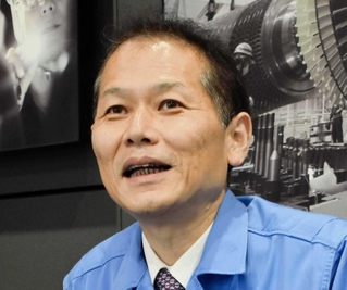 三菱重工業高砂製作所・村瀬拓也所長＝高砂市荒井町新浜２