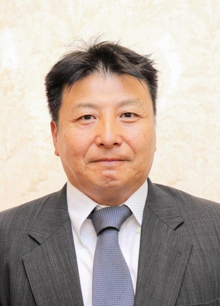 浜口　健一氏