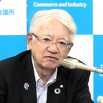 定例会見に臨む川崎博也会頭＝神戸市中央区港島中町６、神戸商工会議所（撮影・谷口夏乃）