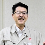小坂伊知郎氏