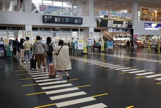 神戸空港の搭乗口＝神戸市中央区（資料写真)