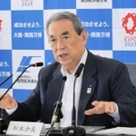 記者会見する関西経済連合会の松本正義会長＝大阪市北区中之島６