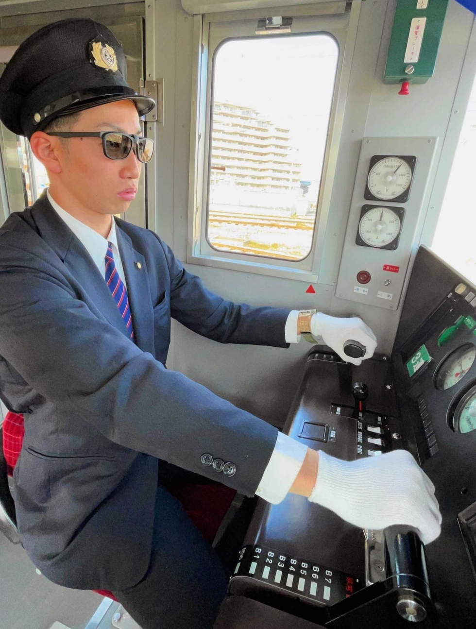 山陽電鉄、7日から運転士がサングラス着用 3月に検証、まぶしさ