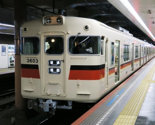 山陽電鉄車両＝神戸市内
