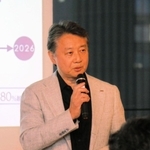 自身のキャリアなどについて話すアシックスの富永満之社長＝神戸市中央区加納町４、アンカー神戸
