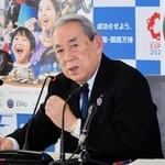 記者会見する関西経済連合会の松本正義会長＝大阪市北区中之島６