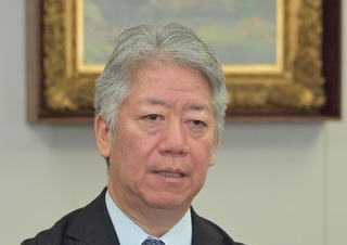 インタビューに応じる川崎重工業の橋本康彦社長＝神戸市中央区東川崎町１、同社本社（撮影・三津山朋彦）