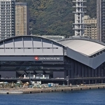 来春開業予定の「ジーライオンアリーナ神戸」＝神戸市中央区港島１から（撮影・長嶺麻子）