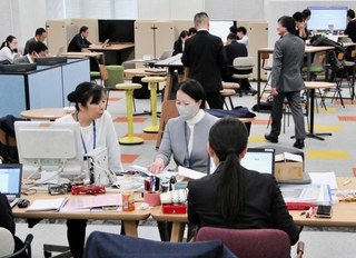 業務を開始した神姫バスの神戸本社＝神戸市中央区小野柄通７