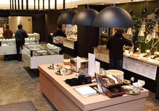 既存店よりも小型の「神戸クック・ワールドビュッフェ　ニッケパークタウン加古川店」＝加古川市加古川町寺家町