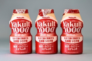 １月６日から全国販売が始まった「ヤクルト１０００　糖質オフ」