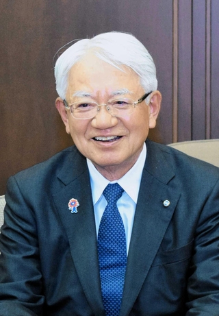 関西財界セミナーを前に抱負を語る神戸商工会議所の川崎博也会頭＝神戸市中央区港島中町６、同商議所