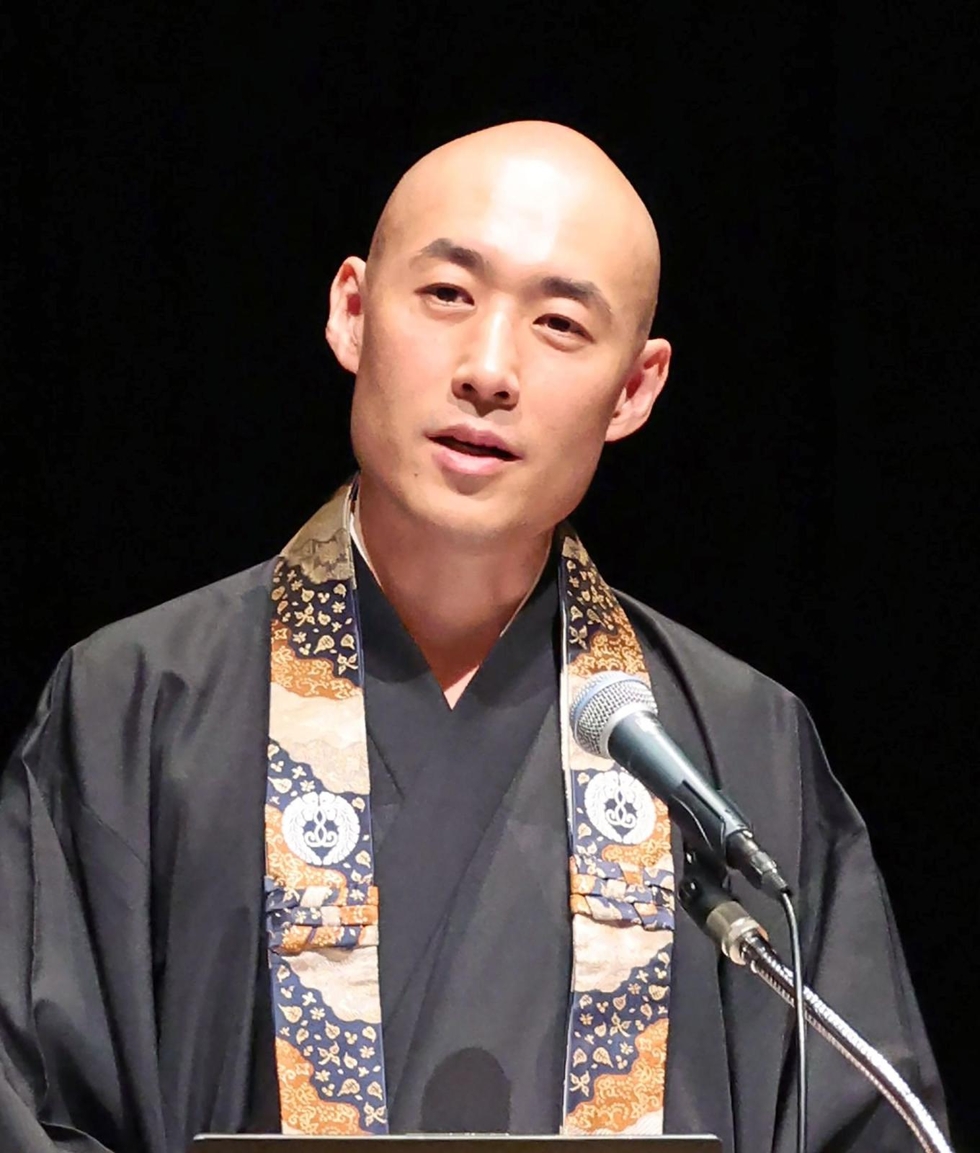 二次元　集団全裸　無修正 旧来の競争主義から脱却を 関西財界セミナー基調講演 僧侶・松本紹圭さん|経済ニュース|神戸新聞NEXT
