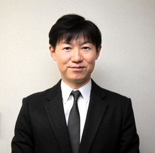 ケンミン食品の高村祐輝社長＝神戸市中央区海岸通５