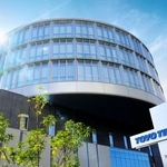 ＴＯＹＯＴＩＲＥ本社＝伊丹市藤ノ木２（同社提供）