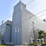 アシックス本社＝２０１９年１２月２４日、神戸市中央区港島中町７（撮影・秋山亮太）