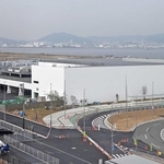 建設が進む神戸空港国際線用の第２ターミナル＝神戸市中央区（撮影・風斗雅博）