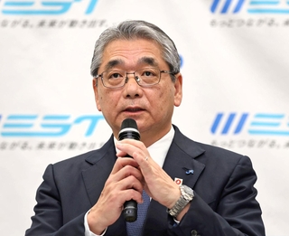 ＪＲ西日本の次期社長に就任する倉坂昇治副社長＝２６日午後、大阪市北区、ＪＲ西日本本社（撮影・笠原次郎）