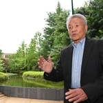 「日産には独裁を許す企業風土がある」と話した高杉良さん＝２０２１年、東京都杉並区