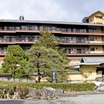 ６月２日を最後に営業を停止する旅館「古泉閣」＝神戸市北区有馬町