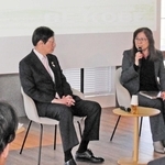大都市制度のあり方について意見を交わしたパネル討議＝神戸市中央区加納町４、アンカー神戸