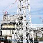事故の惨状が生々しい東京電力福島第１原発。原発事故が突きつけた課題は重くのしかかる＝２０１６年６月
