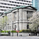 日銀本店。経済の血液を社会の隅々にまで行き渡らせてきた＝東京都中央区