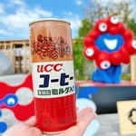 大阪・関西万博の会場に帰ってきたＵＣＣミルクコーヒーの復刻缶＝大阪市此花区