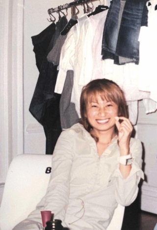 バイヤーとしてフランスで買い付けをしていた頃の沼部美由紀氏（クロシェホールディングス提供）