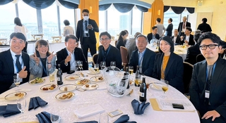 初めて参加した大学院の同窓会。旧友ネットワークの力を実感する機会になった（筆者提供）