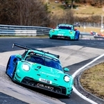 ３月にドイツで開催された前哨戦の４時間耐久レースに出場したファルケンのレース車（住友ゴム工業提供）