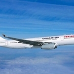 神戸空港への国際チャーター便就航を発表した中国東方航空の機体（同社提供）