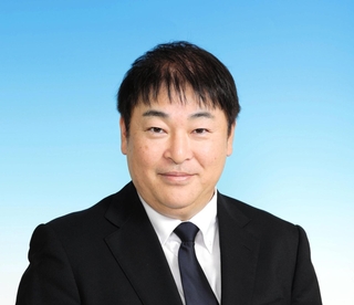 寄神建設の新社長に就く寄神裕佑氏（同社提供）