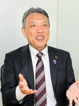 今後の戦略を語る池田泉州銀行の阪口広一頭取＝大阪市北区茶屋町、同行本店