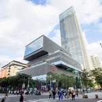 台湾１号店の「ラグタグ」が入る予定の複合型商業施設「微風南山」＝台湾・台北（ワールド提供）