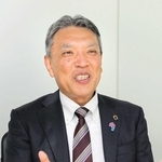 今後の戦略を語る池田泉州銀行の阪口広一頭取＝大阪市北区茶屋町、同行本店